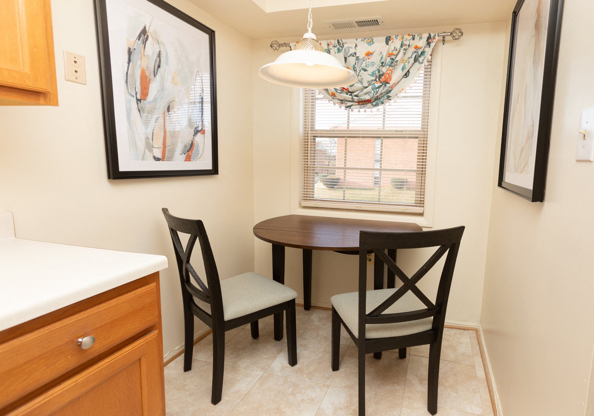 Traditional eat in kitchen at Seminary Roundtop in Lutherville-Timonium